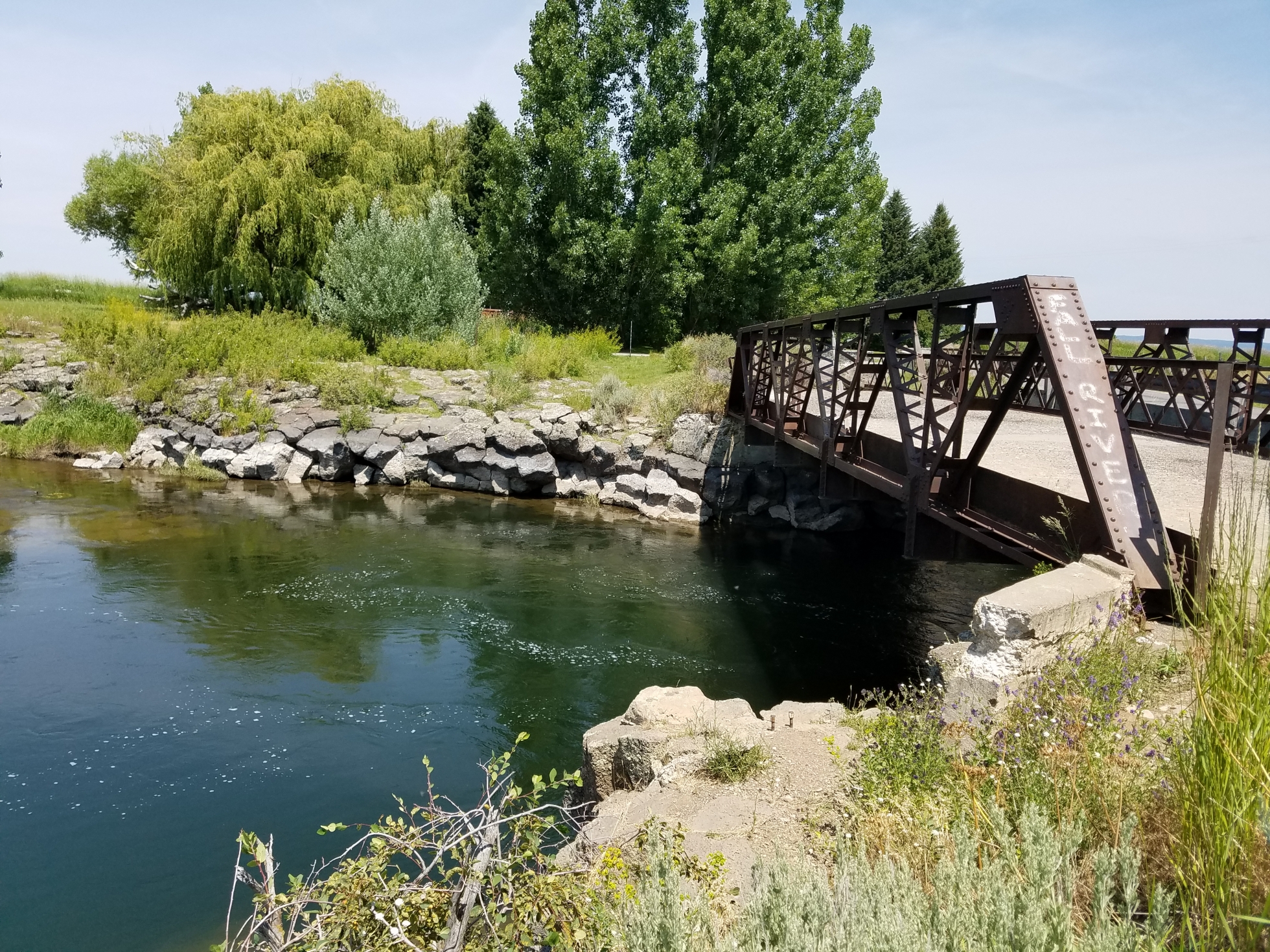 Twin Bridges Dive and Swim near St. Anthony, Idaho Free Arenas