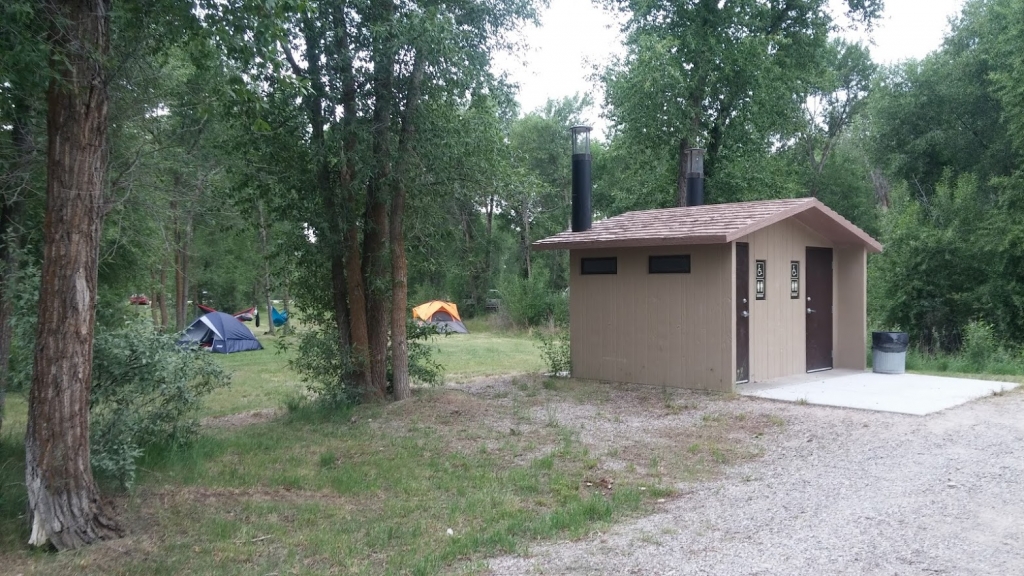 Twin Bridges Park Camp and Canoe near Rexburg, Idaho Free Arenas
