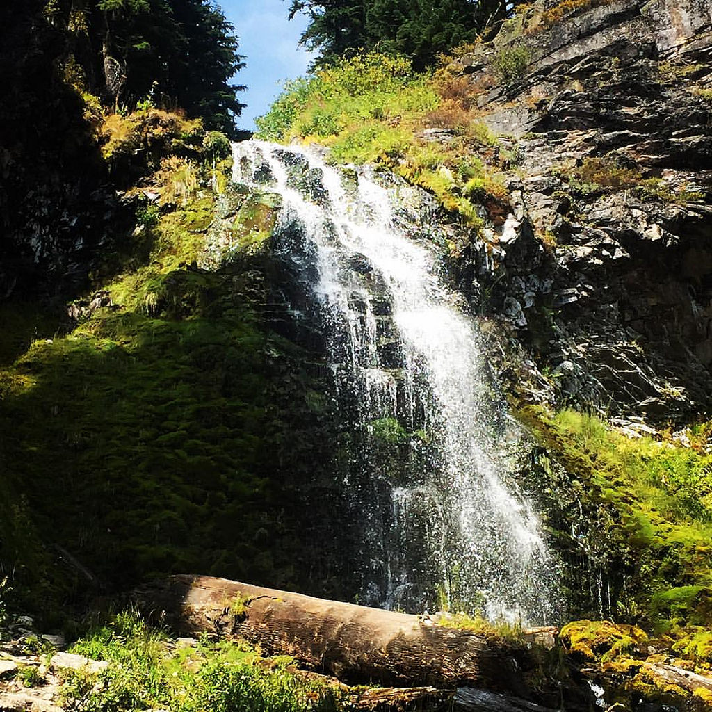 Plaikni Falls Hike near Chiloquin, Oregon Free Arenas