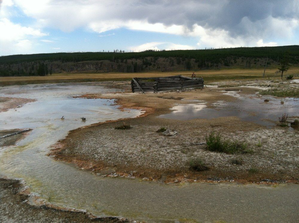 Sentinel Meadows & Queen's Laundry Hike near Madison, Yellowstone National Park Free Arenas