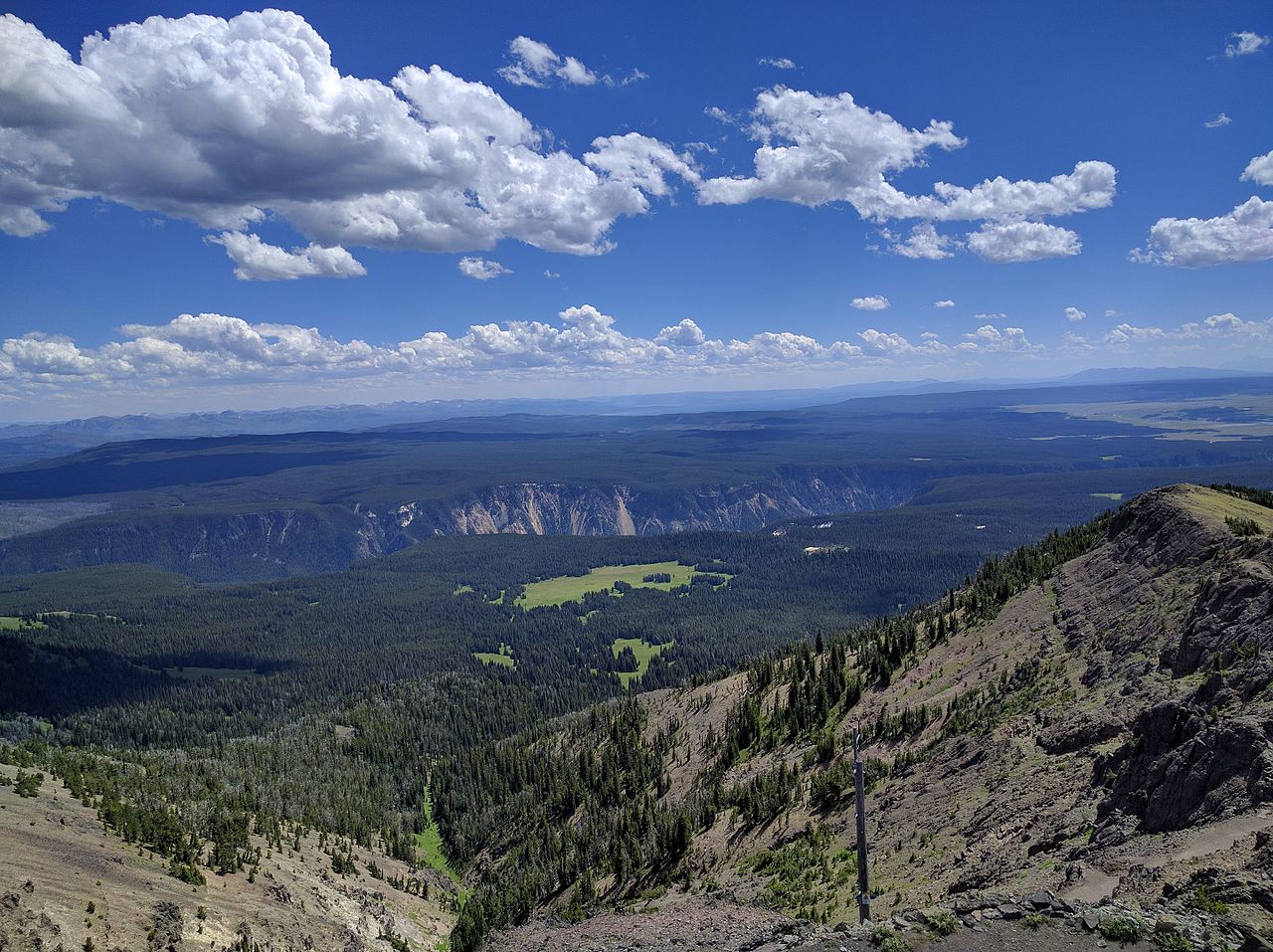 Dunraven Pass Mount Washburn Trail Hike near Canyon Village