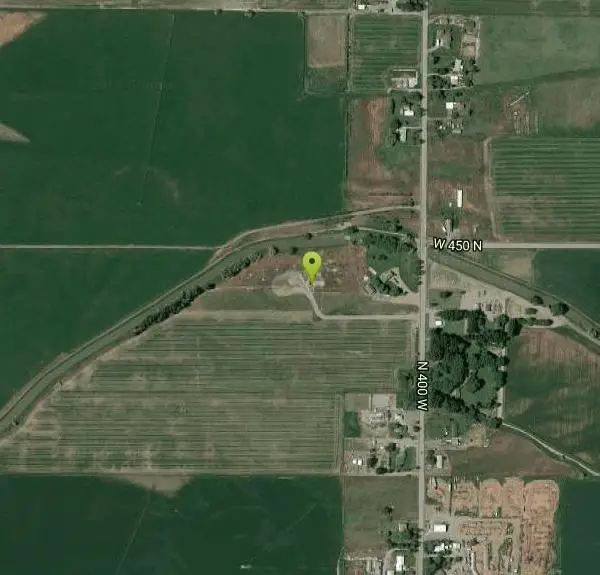Kayak at Groveland Wave near Blackfoot, Idaho. Maps, directions, and reviews. Wave in a canal located at Groveland. It's a great little spot to practice. ISU uses it for training beginning/intermediate whitewater kayaking,...