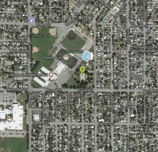 Skateboard at Eastmont Skatepark near Wenatchee, Washington. Maps, directions, and reviews. Pads, street course, membership and/or fee required.
