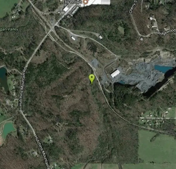 Swim at Rockmart near Rockmart, Georgia. Maps, directions, and reviews. A deep swimming hole in a creek near the Rockmart quarry in the town of Rockmart. You can jump off the concrete base of an old pump station into a dammed...