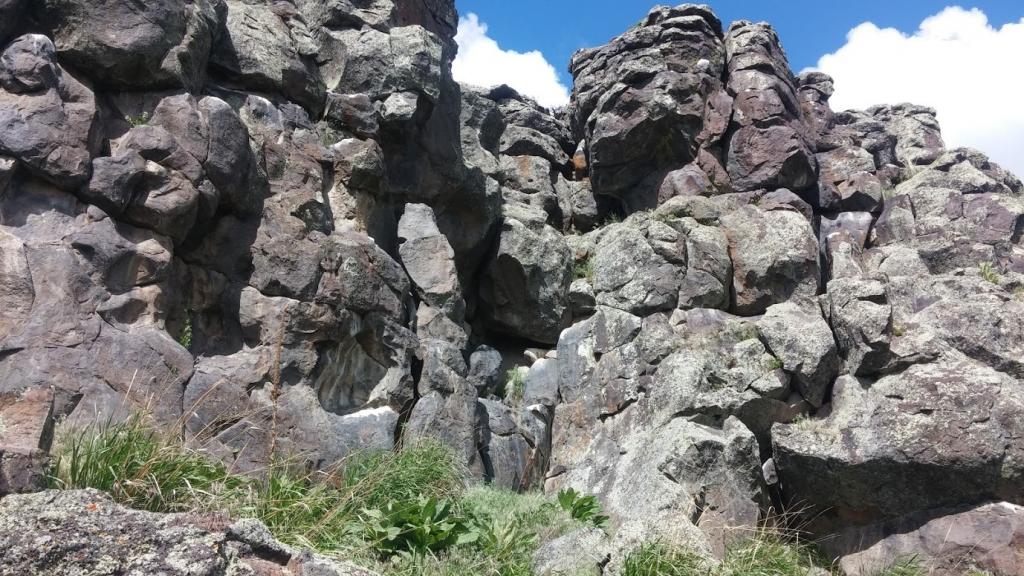 Basalt Bluff Rock Climb near Teton, Idaho Free Arenas