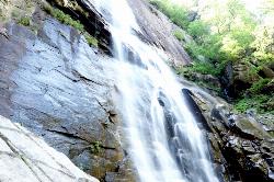 Hike and Swim at Hickory Nut Falls near Chimney Rock, North Carolina. Maps, directions, and reviews. Chimney Rock Park is a privately operated park within Chimney Rock State Park - there is an admission fee -... Fees: Yes, see... (image: 2015-05-05-hickory-nut-falls1 courtesy of Richard Hefner↗)