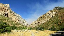 The Rock Canyon trail, the lower approach toward Kyhv Peak courtesy of Ben P L&nearr; (CC BY-SA 2.0&nearr;)