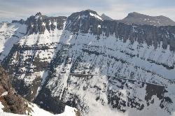 Highline Trail Along Garden Wall courtesy of GlacierNP↗