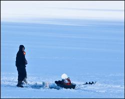 Ice fishing on Glendale Lake at Prince Gallitzin State Park courtesy of Robert Hale&nearr; (CC BY 2.0&nearr;)