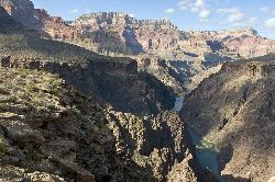 The Tonto Platform between New Hance and Grandview courtesy of Grand Canyon National Park&nearr; (CC BY 2.0&nearr;)
