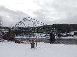The river at the falls under snow in December 2024 courtesy of Adam Moss&nearr; (CC BY-SA 2.0&nearr;)