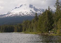 Mount Hood reflected in Trillium Lake courtesy of Oregon Department of Fish & Wildlife&nearr; (CC BY-SA 2.0&nearr;)