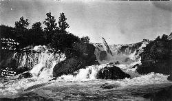 Archival view of Cline Falls on the Deschutes near Redmond, from the Gerald W. Williams Collection. courtesy of OSU Special Collections & Archives : Commons&nearr; (No restrictions)