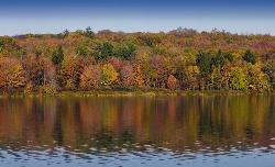 Promised Land Lake in early October courtesy of Nicholas&nearr; (CC BY 2.0&nearr;)