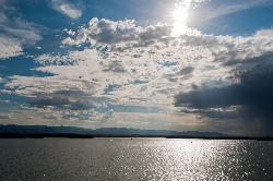 Late afternoon on Lake Pueblo, the reservoir impounded just upstream of Kestrel Pond. courtesy of Andy Pernick&nearr; (Public domain&nearr;)