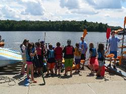 A boating class out on Hopkinton Reservoir courtesy of NewtonCourt&nearr; (CC BY-SA 4.0&nearr;)