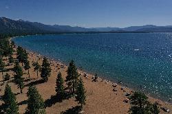 The Nevada Beach shoreline looking out across Lake Tahoe. courtesy of Sergey Yarmolyuk&nearr; (CC BY-SA 4.0&nearr;)