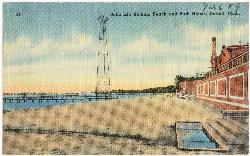 The Belle Isle bathing beach and its bath house in the 1930s courtesy of Tichnor Brothers, Publisher&nearr; (Public domain&nearr;)