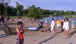Visitors leave the beach at Stephens Lake Park after an afternoon at the lake. courtesy of KOMUnews&nearr; (CC BY 2.0&nearr;)