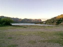 The open ground of the Butcher Jones Day Use Area sloping down to the cove. courtesy of davidpinter&nearr; (CC BY 3.0&nearr;)
