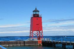 The Charlevoix South Pier Light at the end of the pier off Michigan Beach Park. courtesy of Notorious4life (talk) (Uploads)&nearr; (CC0&nearr;)