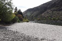 Wide sand beach on the inside of the river bend at Skookumchuck. courtesy of BLMIdaho&nearr; (Public domain&nearr;)