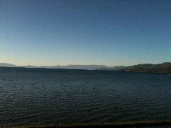 Lake Tahoe from the railing above the beach at Lakeview Commons. courtesy of D BREW&nearr; (CC BY-SA 3.0&nearr;)