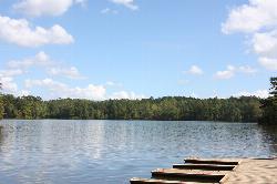 Calm water on Lake Rutledge seen from the park's floating docks. courtesy of savoryexposure&nearr; (CC BY-SA 2.0&nearr;)