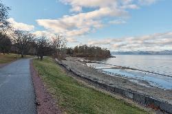 The Burlington Greenway bike path running beside Blanchard Beach. courtesy of chris.rycroft&nearr; (CC BY 2.0&nearr;)